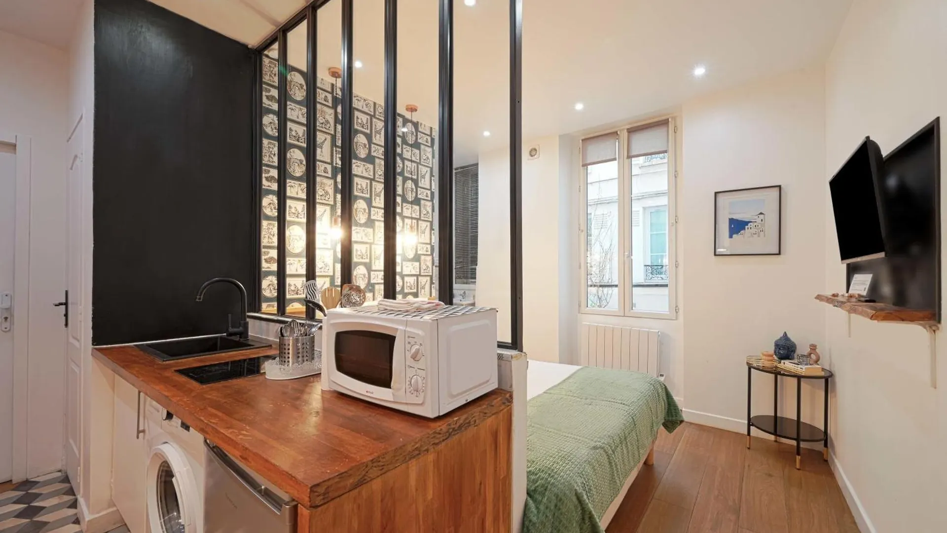 Cosy Studio Eiffel Paris 0*,