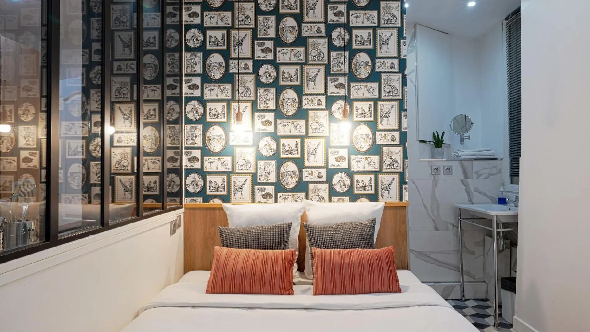 Cosy Studio Eiffel Paris Apartment